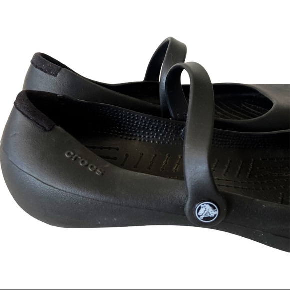 Crocs Alice Closed Toe Mary Jane Flats - Picture 4 of 10